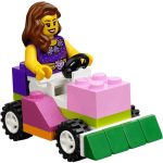 LEGO [Bricks and More] - Pink Brick Box Building Set (4625) - Image 5